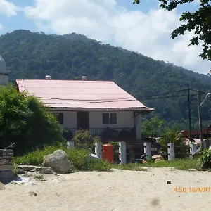 Shalini's 2* Batu Ferringhi